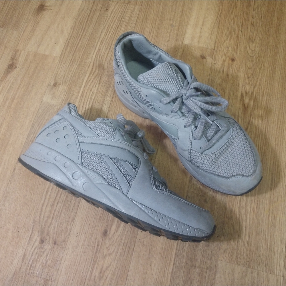 Reebok pyro unisex classic shoes size 8